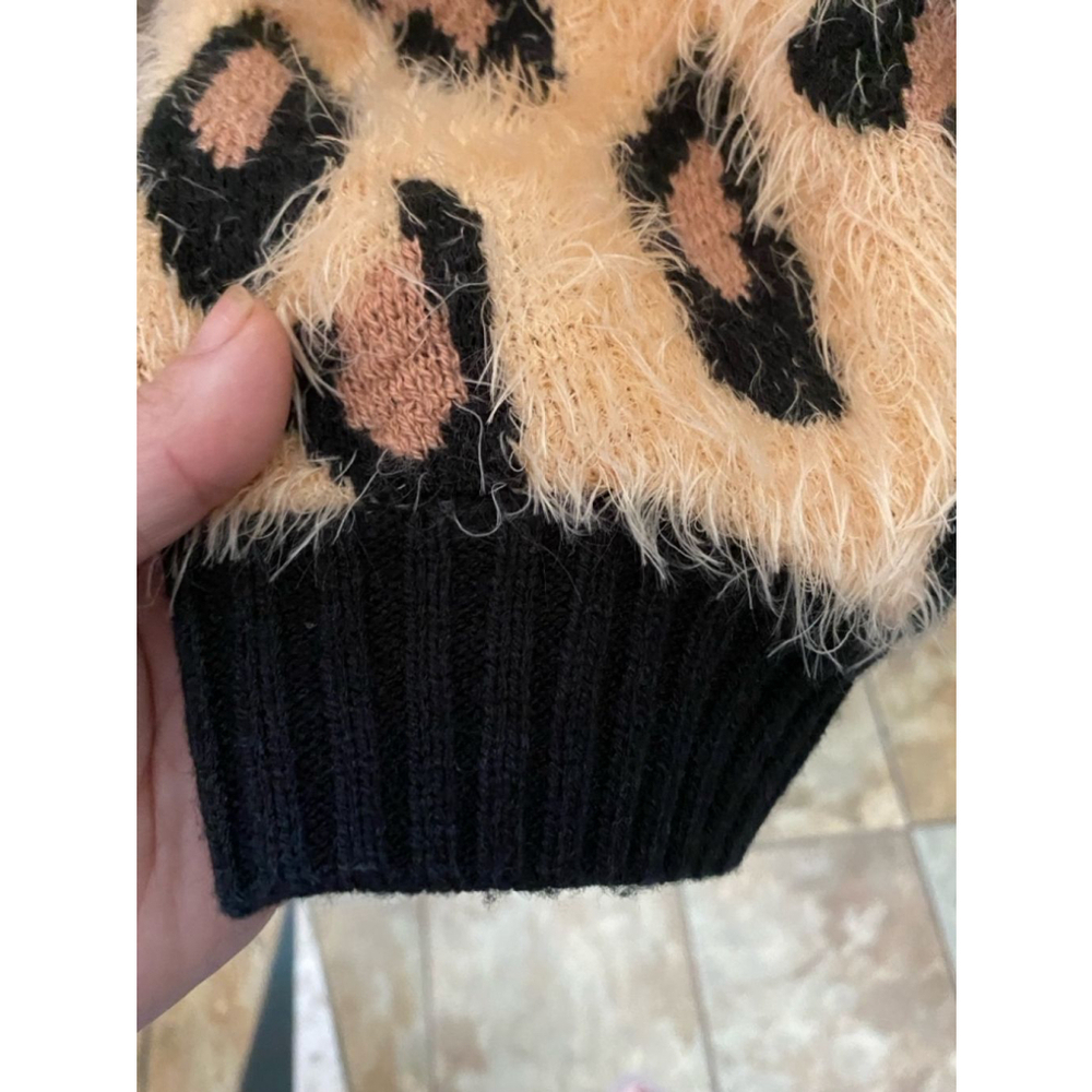Women's Minkpink Fuzzy Leopard Print Sweater M/L - Picture 4 of 7
